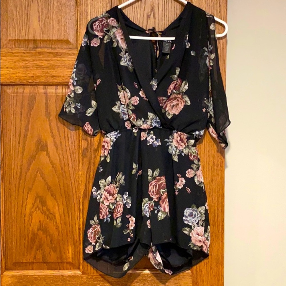 Floral Romper - Size Medium